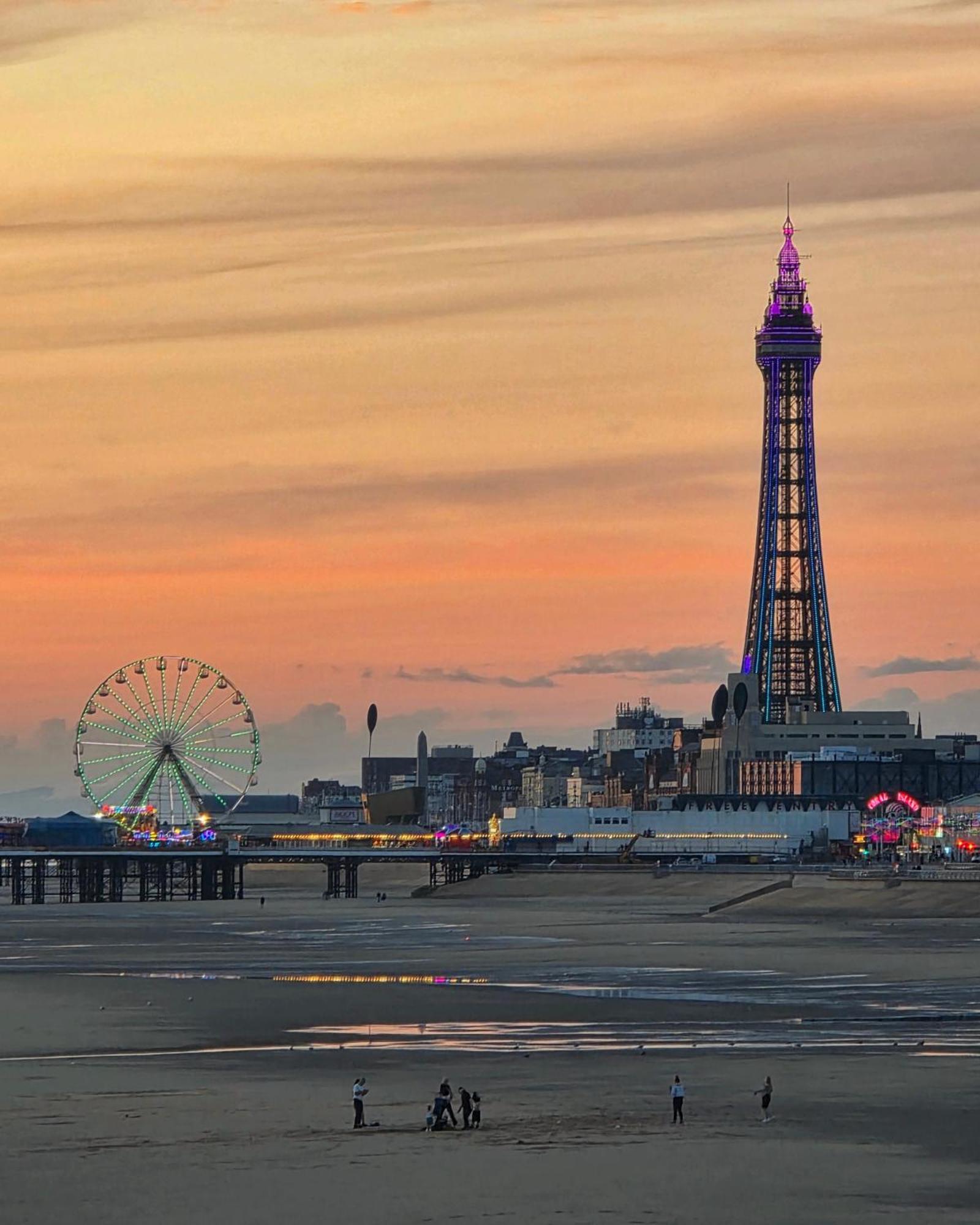 Sunset Suites, Blackpool